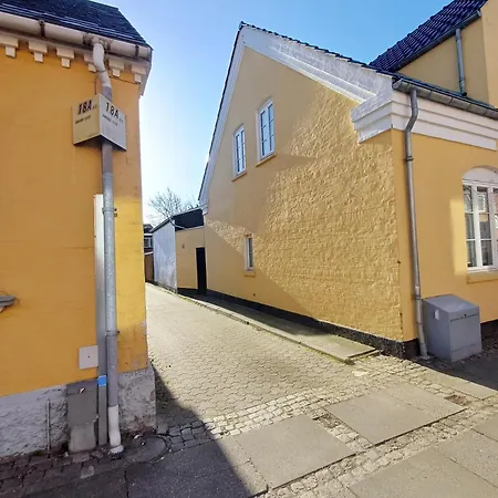 Double 1 With Free Parking Apartman Nørresundby